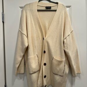 Kittenish Women’s sweater